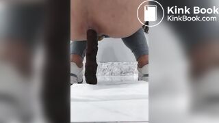 Girl pooping on the bathroom floor - video 2