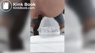 Girl pooping on the bathroom floor - video 2