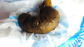 Hot girl shitting - video 44