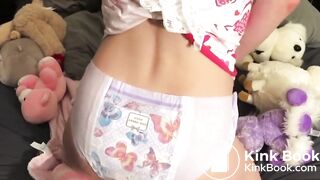 Messy diaper girl - video 24