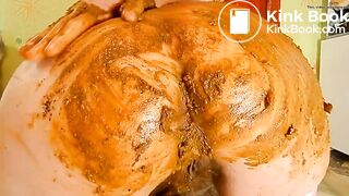 Panty pooping and smearing - video 3