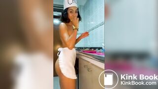 Latina shit chef
