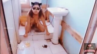Slave-Toilet