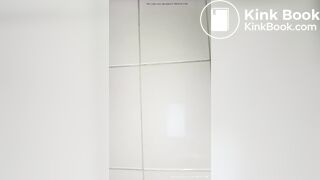MUJER HACE CACA EN COPPEL