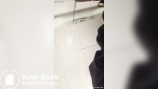 MUJER HACE CACA EN COPPEL
