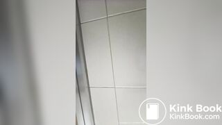 MUJER HACE CACA EN COPPEL
