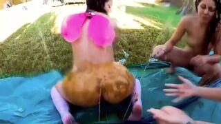 GARDEN SCAT ORGY