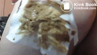 BBW shits on her bed and cleans up