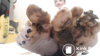 For scat foot fetishists