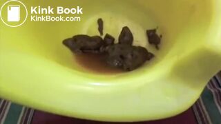 Milf bride eats shit