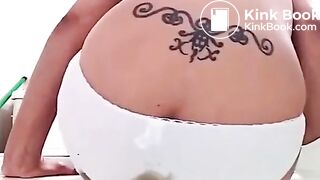 loud nasty wet shart fills her white panties & 1eak out