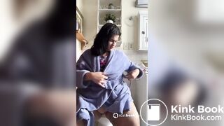 beautiful bbw girl shitting delicious