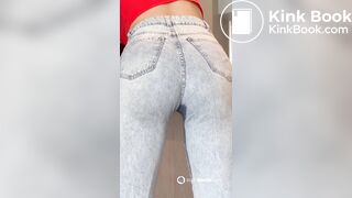 Big poop in the jeans