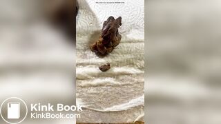 Morena rabuda cagando gostoso