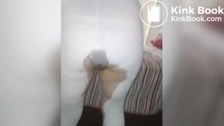 Esposa cagando para o seu marido ver