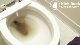 Big poo stuck in toilet clogging..