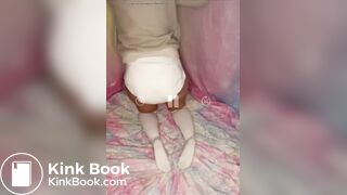 Diaper diarrhea in bed