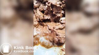 Hot girl shitting on plate - video 3