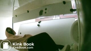 spy camera asian girl pee and shit.video_228
