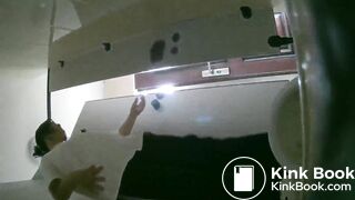 spy camera asian girl pee and shit.video_228