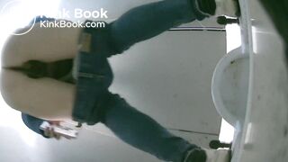 spy camera asian girl pee and shit.video_228