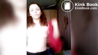 Adolescente cagando muito na cama