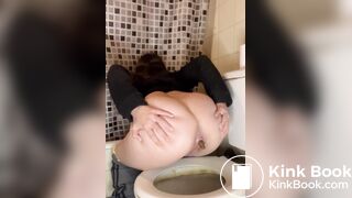 Pooping - video 599
