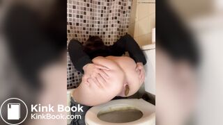 Pooping - video 599