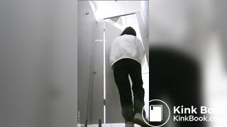 spy camera asian girl pee and shit.video_156