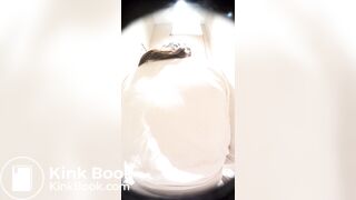 Beautiful Japanese Girl pooping