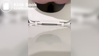 she filled the toilet - video 2