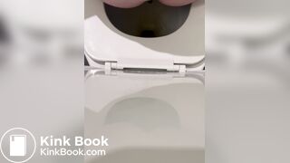 she filled the toilet - video 2