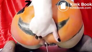 PERFECT PUMPKIN PAINTED ASS POOPING