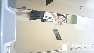 spy cam asian girl peeing poop.video_128