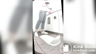 Japanese poop 3 - video 6