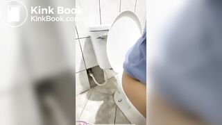 Girl Toilet Fart 2