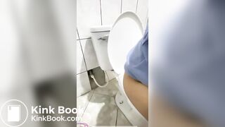 Girl Toilet Fart 2