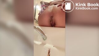 gassy diarrhea in bathtub