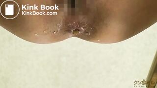 japanese beautiful girl pooping