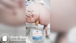 Gostosa cagando e falando meu nome