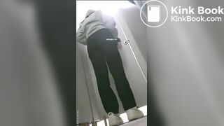 spy camera asian girl pee and shit.video_177
