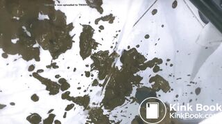 SBP empties her intestins