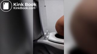 Latina with big ass pooping and farting on toilet - video 2