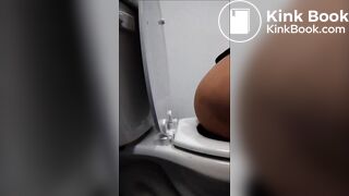 Latina with big ass pooping and farting on toilet - video 2