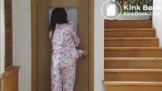 A Girl in PJs needs to poop