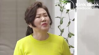 A Girl in PJs needs to poop