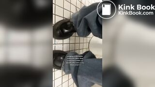 Celebrity pooping before a concert
