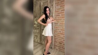 Hot girl shits in jar