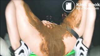 SBT Ass smearing after huge pantyhose shit