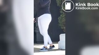 She poops her white jeans
